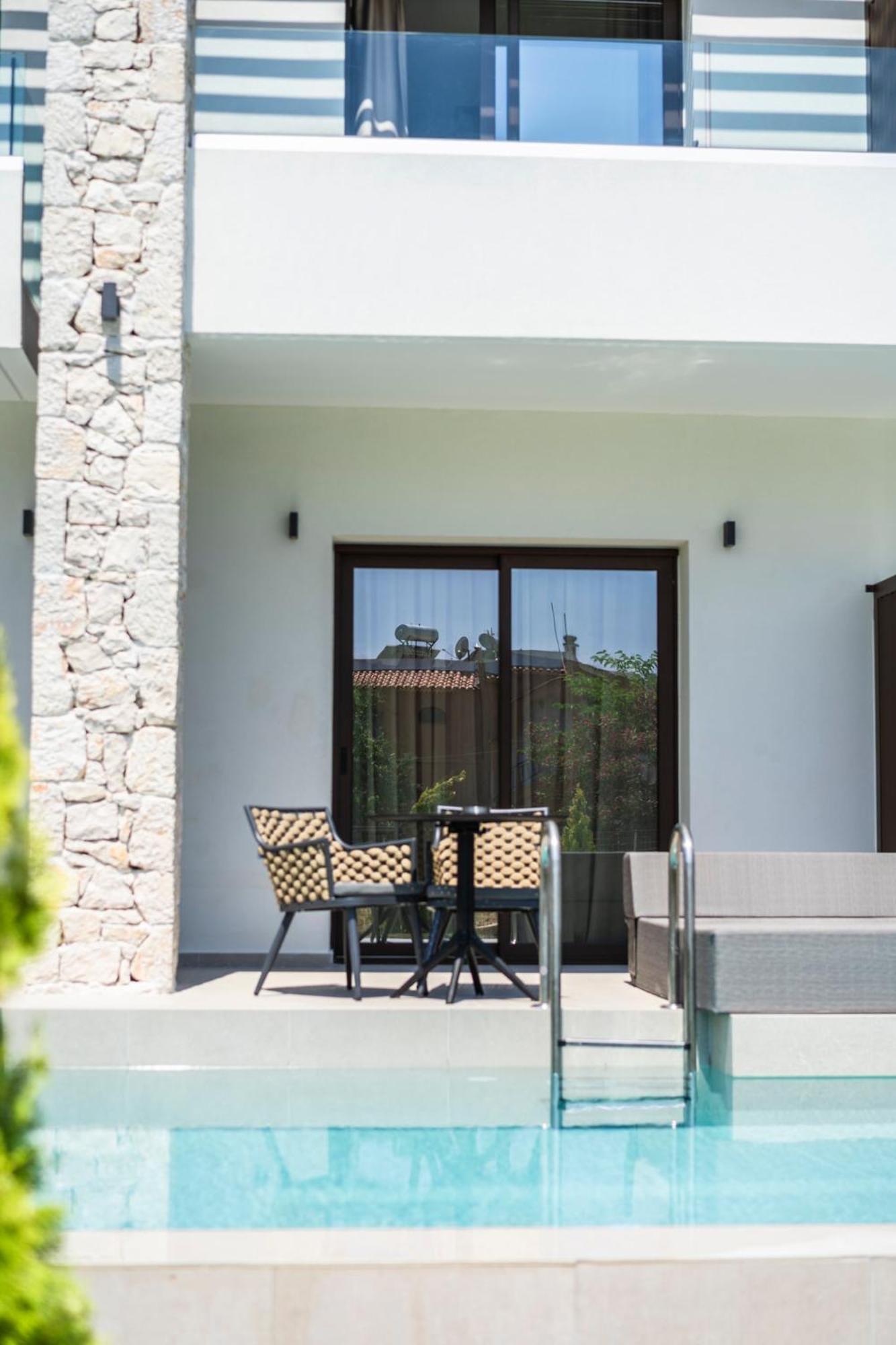 Lango Luxury Living Appartement Sívota Buitenkant foto